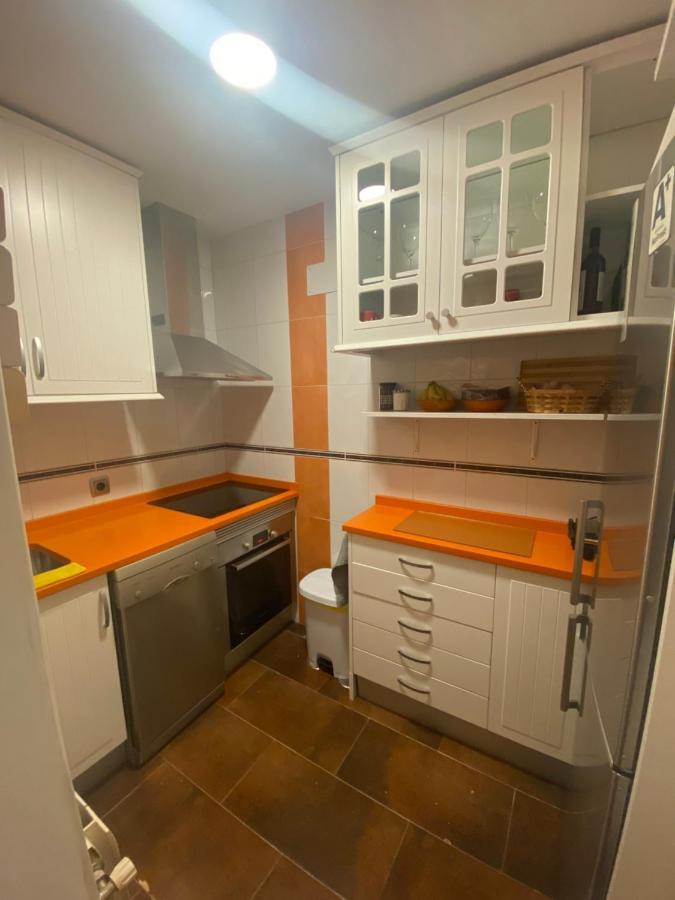 Отель De Frente A 4 Torres, Habitacion Con Bano Мадрид Экстерьер фото